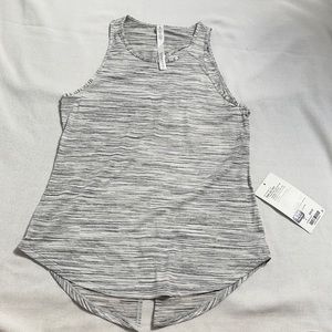 NWT LULULEMON Open Up Tank sz 4